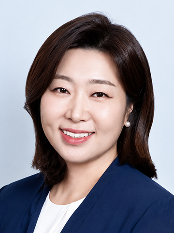 위촉위원 전예현